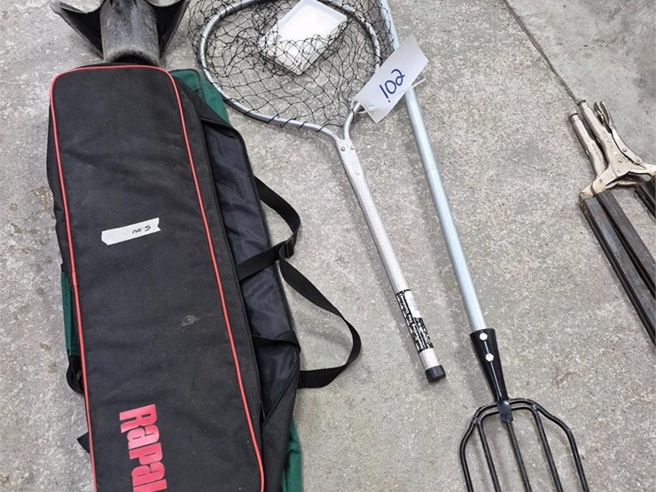 fishing-net,-sturgeon-spear,-rapala-anchor-image-2