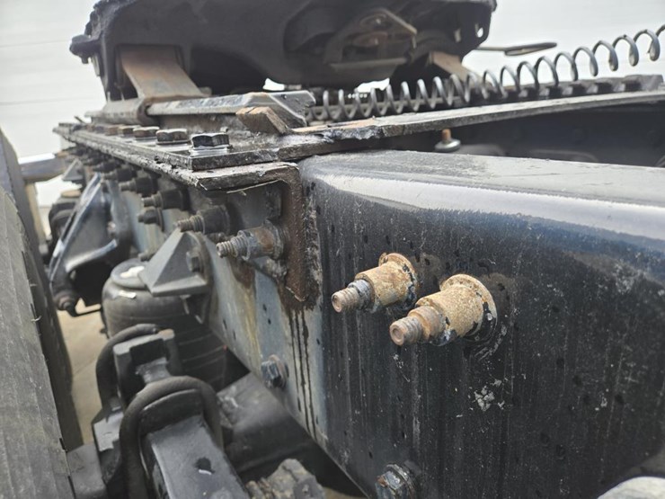 2019-kenworth-t680-image-33