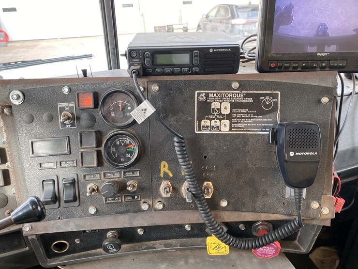 1999-mack-rd690s-image-63