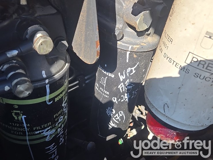 2013-komatsu-pc490-lc-10-image-65