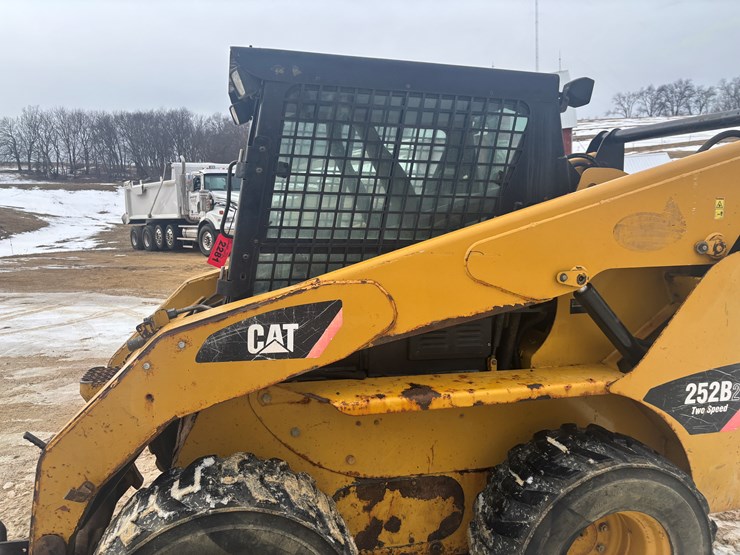 2009-caterpillar-252b2-image-8