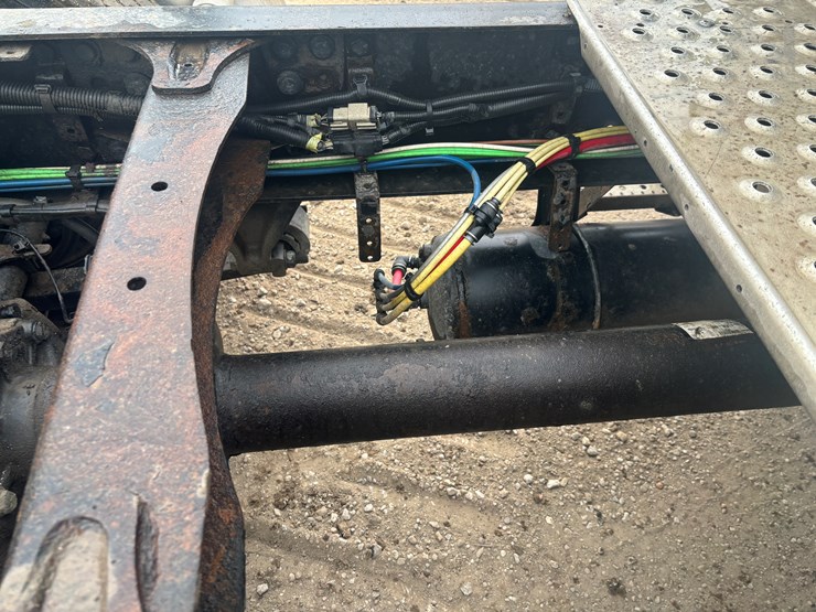 2016-freightliner-cascadia-113-image-56