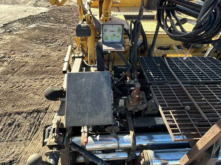 caterpillar-ap-650b-image-35