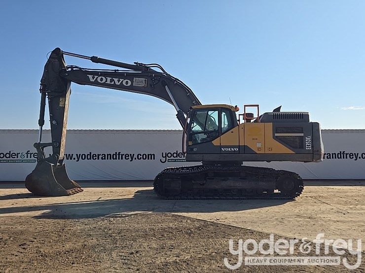 2017-volvo-ec350el-image-2
