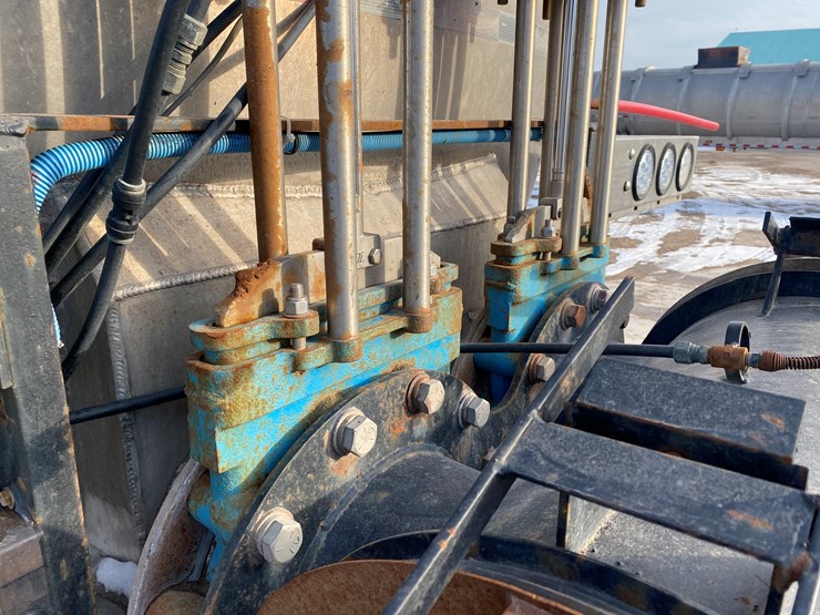 1980-trailmobile-tanker-image-22