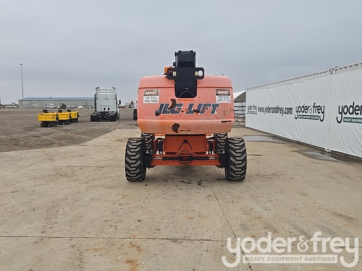 2015-jlg-600s-image-4