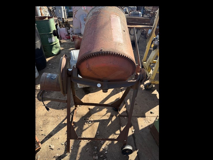 #32-•-concrete-mixer-image-1