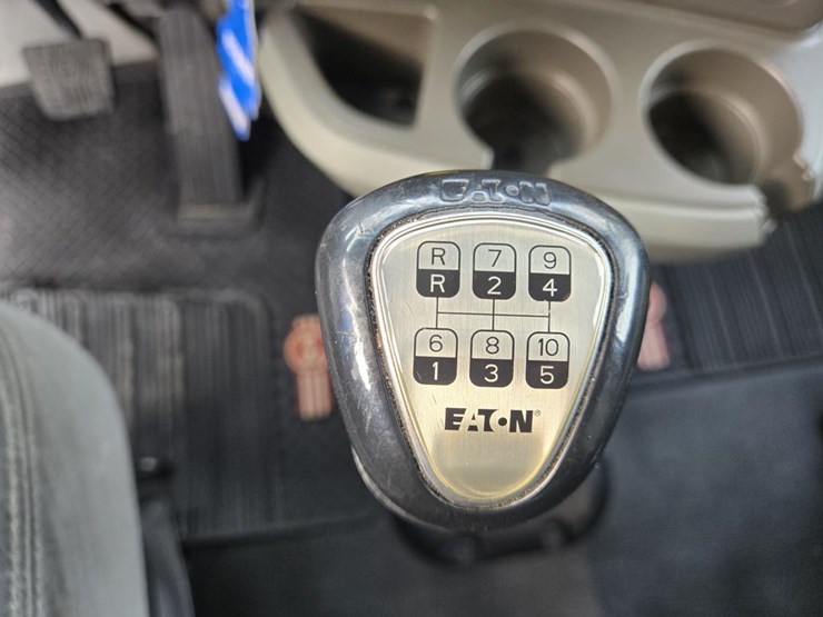 2018-kenworth-t680-image-58