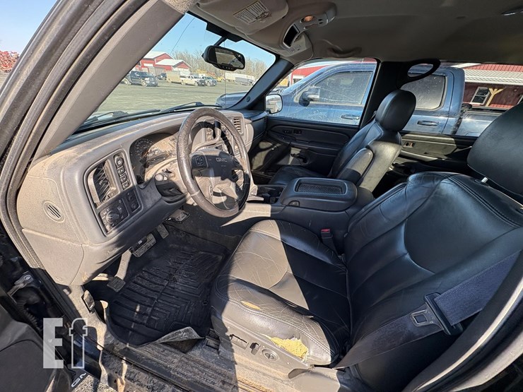 2006-gmc-sierra-1500-slt-image-10