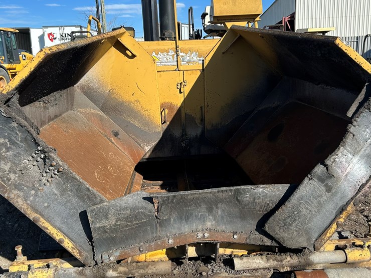 caterpillar-ap-650b-image-11