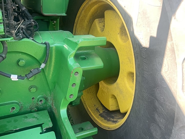2016-john-deere-9520r-image-33