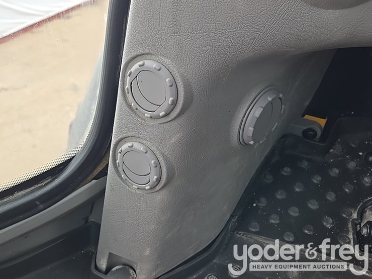 2021-volvo-l90h-image-79