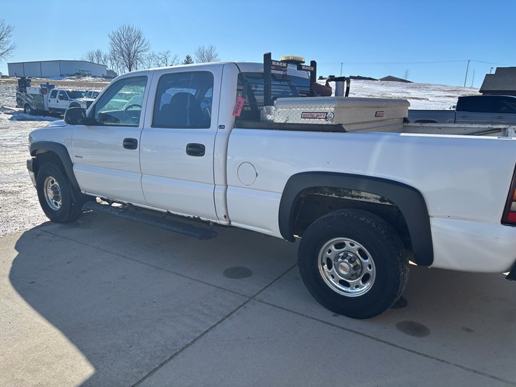 2002-chevrolet-2500-image-2