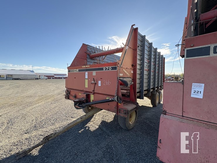 gehl-970-image-1