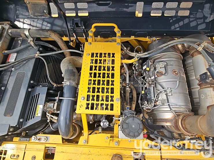 2019-komatsu-pc360-lc-11-image-39