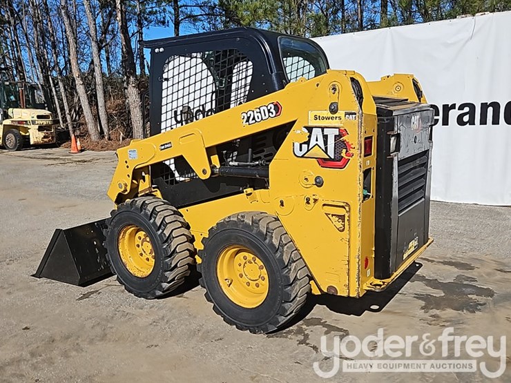 2021-caterpillar-226d3-image-3