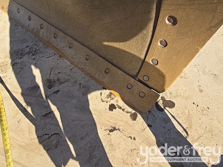 2005-caterpillar-140h-vhp-plus-image-75