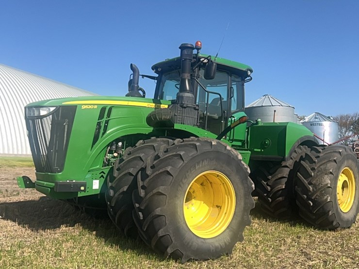 2016-john-deere-9520r-image-3