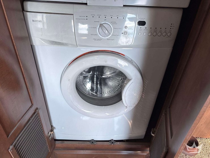 2018-freightliner-thor-venetian-400xcr-a40-41ft.-class-a-motorhome-image-48