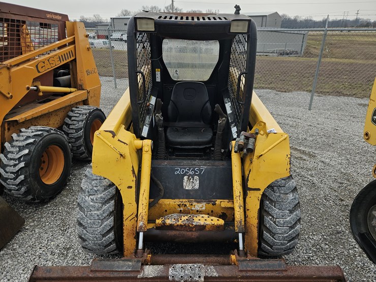 1999-john-deere-250-image-4