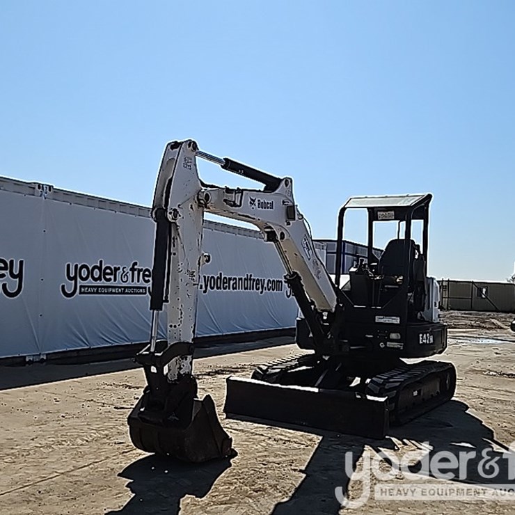 2013 BOBCAT E42