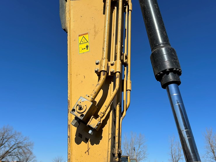 caterpillar-c4.4-image-25