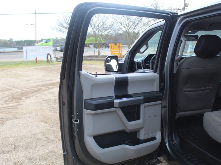 2015-ford-f150-image-5