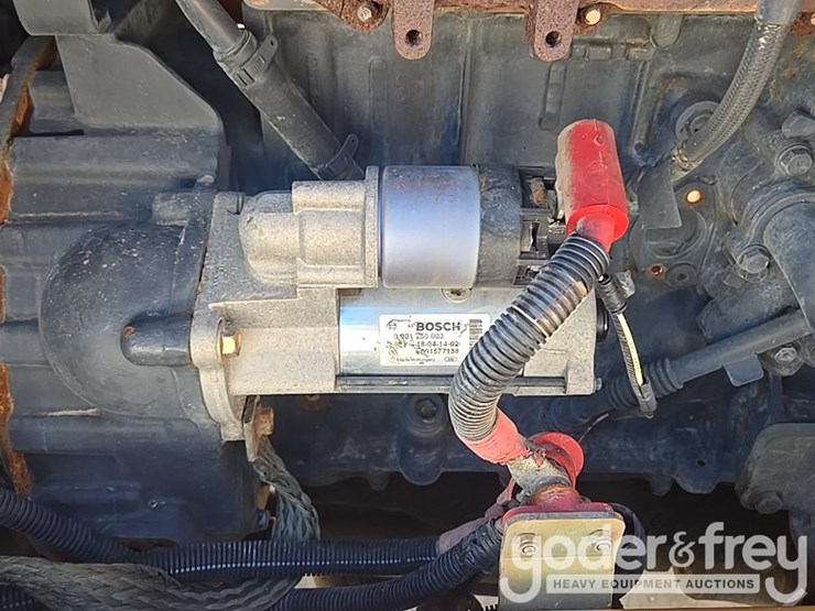 2018-case-586h-image-51