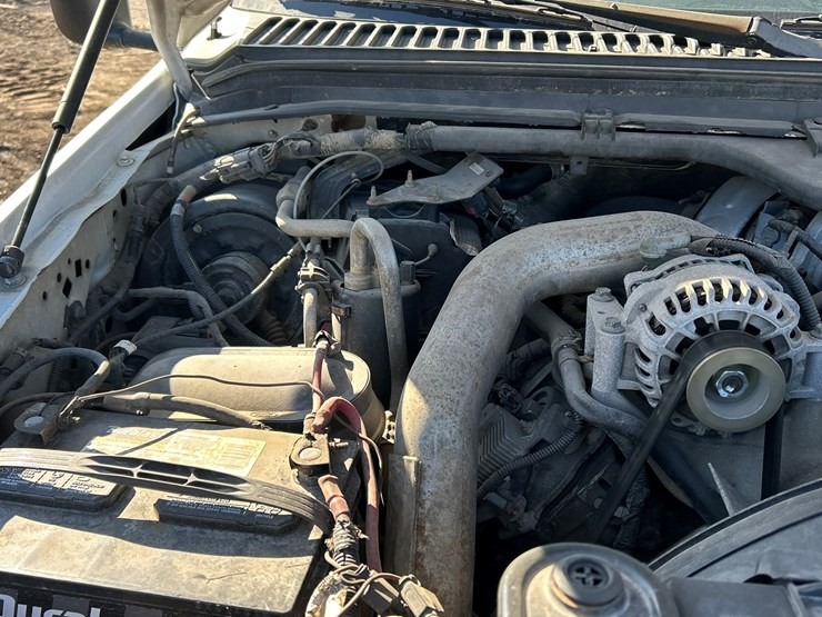 2005-ford-f550-image-52