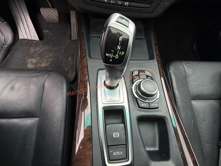 2010-bmw-x5-image-46