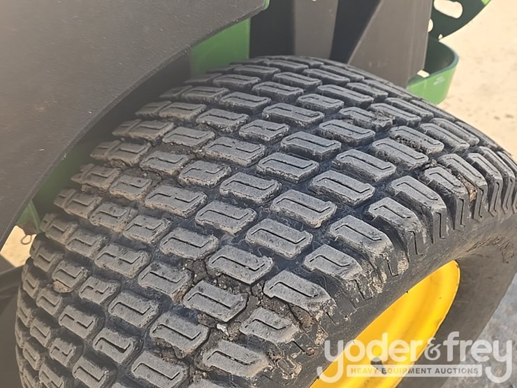 john-deere-72-image-12