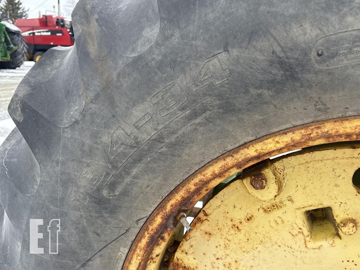 john-deere-2940-image-8