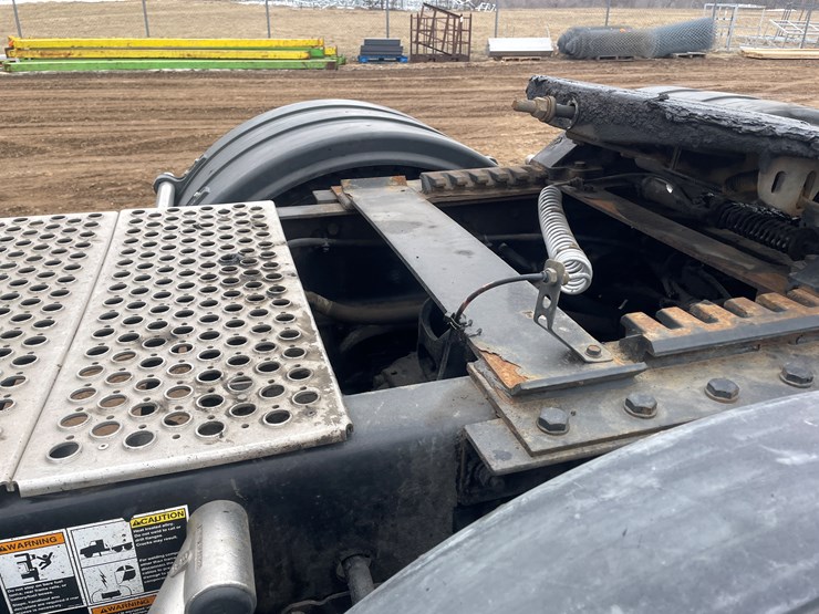 2019-kenworth-t880-image-15