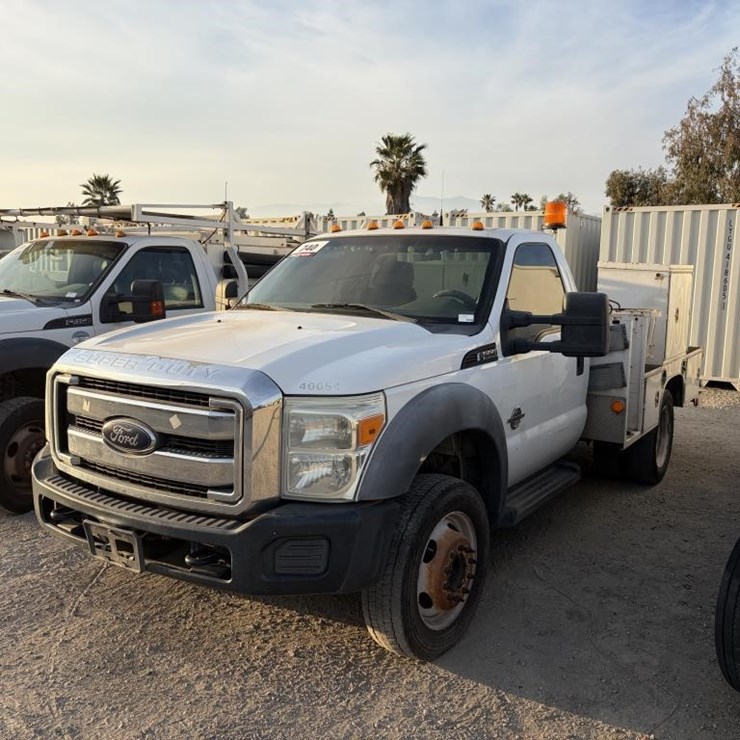2011 FORD F550 SD