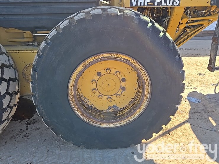 2005-caterpillar-140h-vhp-plus-image-17