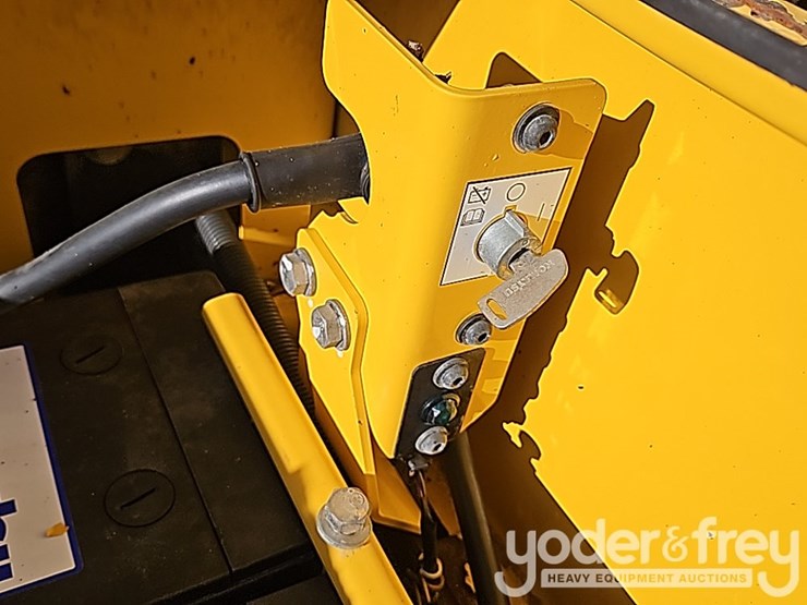 2017-komatsu-pc360-lc-11-image-44