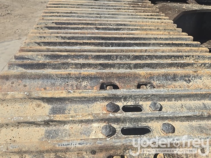 2013-komatsu-pc490-lc-10-image-30