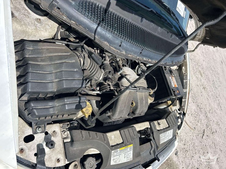 2005-dodge-caravan-image-8