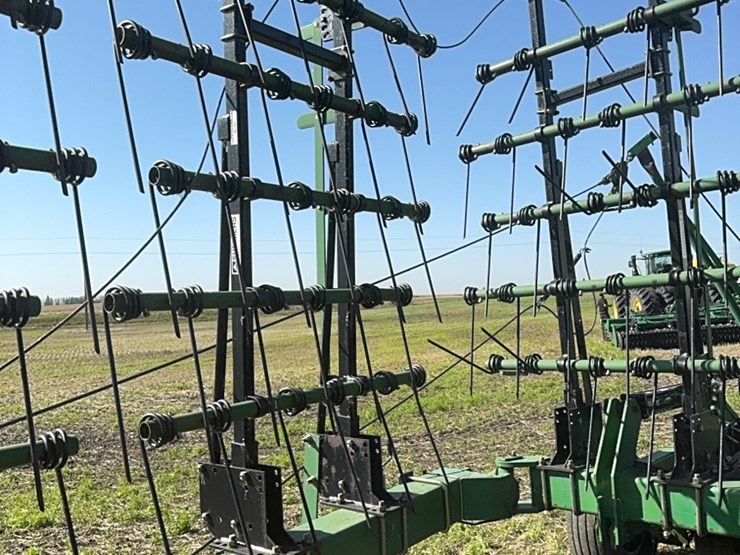 70’-summers-heavy-harrow,-hydraulic-down-pressure,-auto-fold-image-26