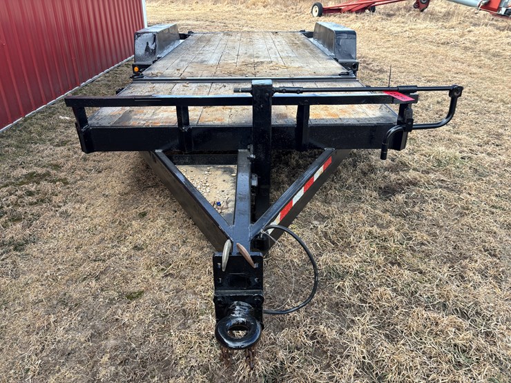 #2276-•-2013-b-&-b-20'-tandem-axle-tilt-bed-trailer-image-6