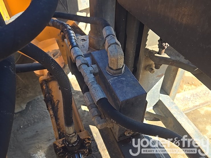 2018-case-586h-image-32