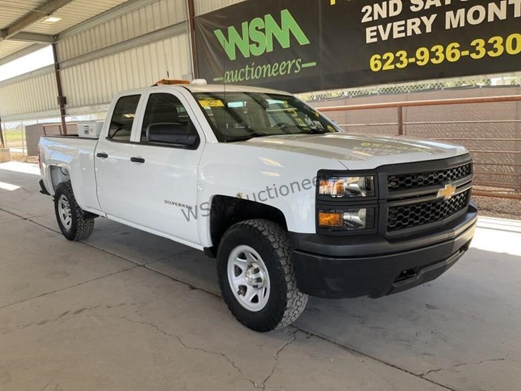 2015-chevrolet-silverado-1500-image-2