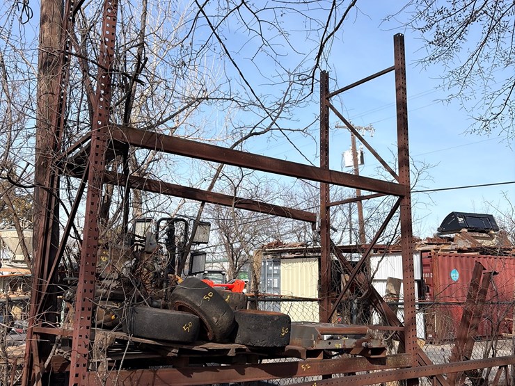 #52-•-12-foot-high-pallet-rack-twi-sections-image-1