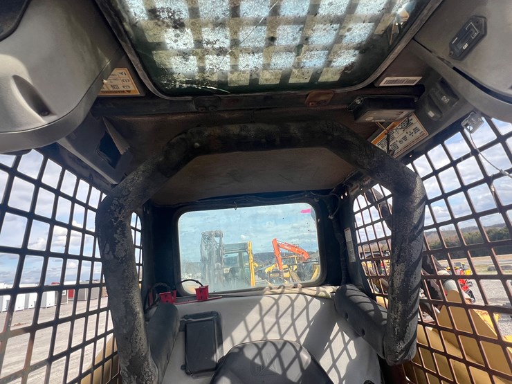 caterpillar-248-image-14