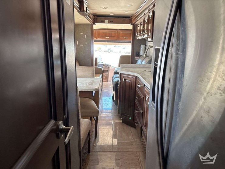 2018-freightliner-thor-venetian-400xcr-a40-41ft.-class-a-motorhome-image-27