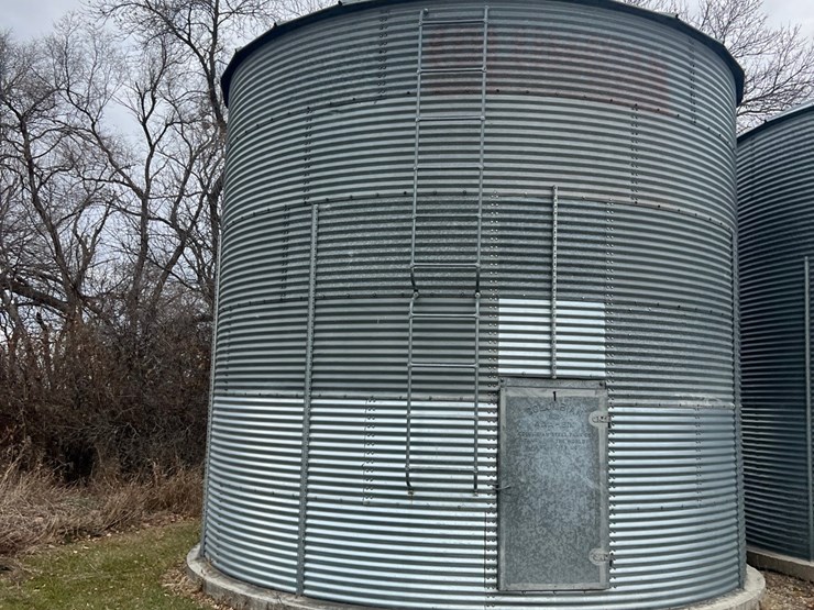 lot-23.-3,250-bu.-columbian-grain-bin-to-be-moved-(bin-1)-image-7