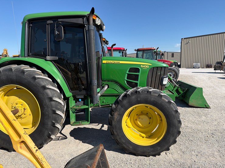 2012-john-deere-6430-image-4