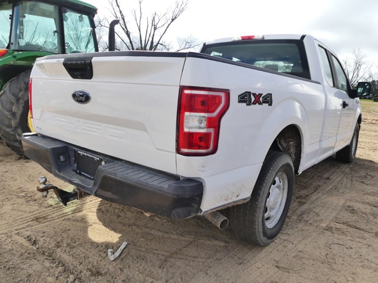 2019-ford-f150-xl-image-3