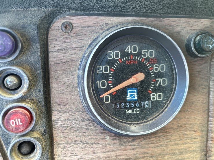 1989-cummins-855-image-39