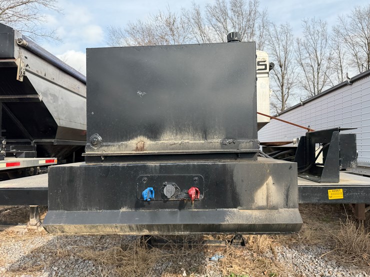 #40961-•-2011-magnolia-/-adams-t/a-fertilizer-tender-trailer-image-44